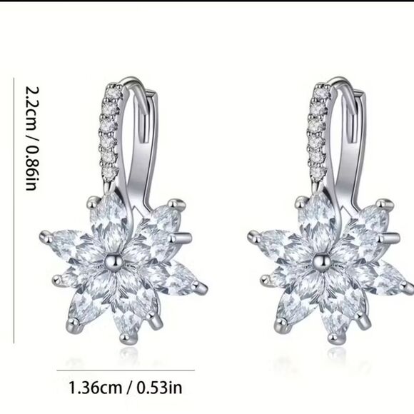 🌸18k White Gold Filled  Lilly Stargazer zircon C Hoop Earrings - Picture 16 of 17